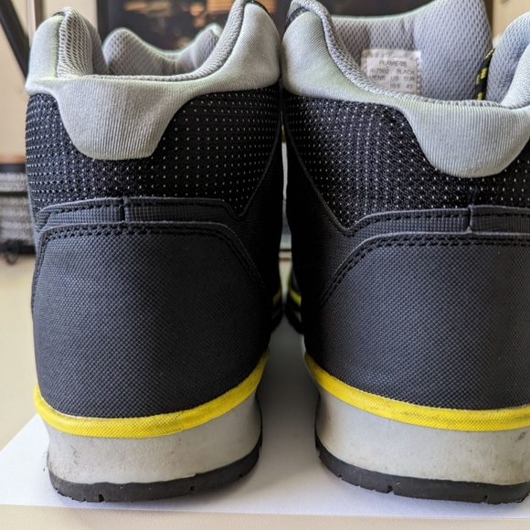 Boots - Picture 3 of 6